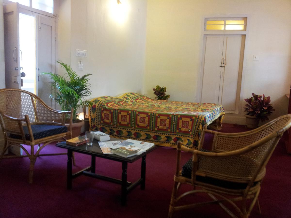 Hotel Maurya Mysore Exteriör bild